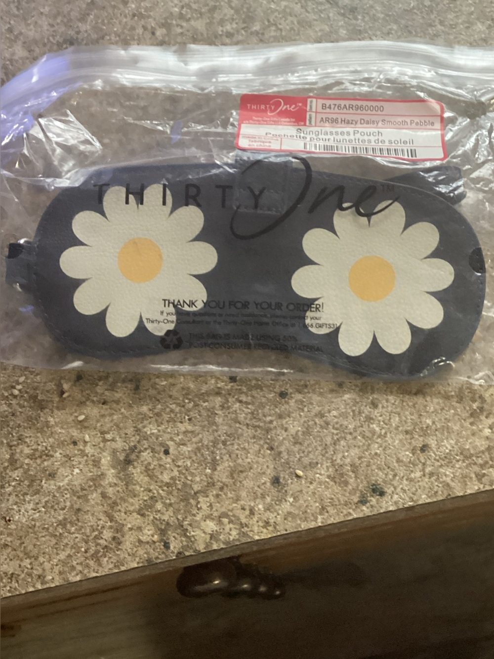 Thirty-one Navy Sunglasses Pouch with Daisy Motif